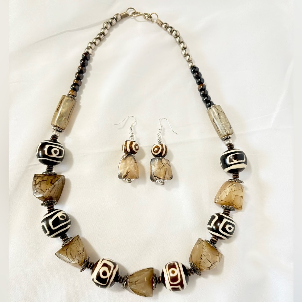 Himalayan Beaded Necklace and Earring Set